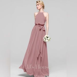 JJ’s House A-line scoop bridesmaid dress with bow in Vinage Mauve color. Size 6